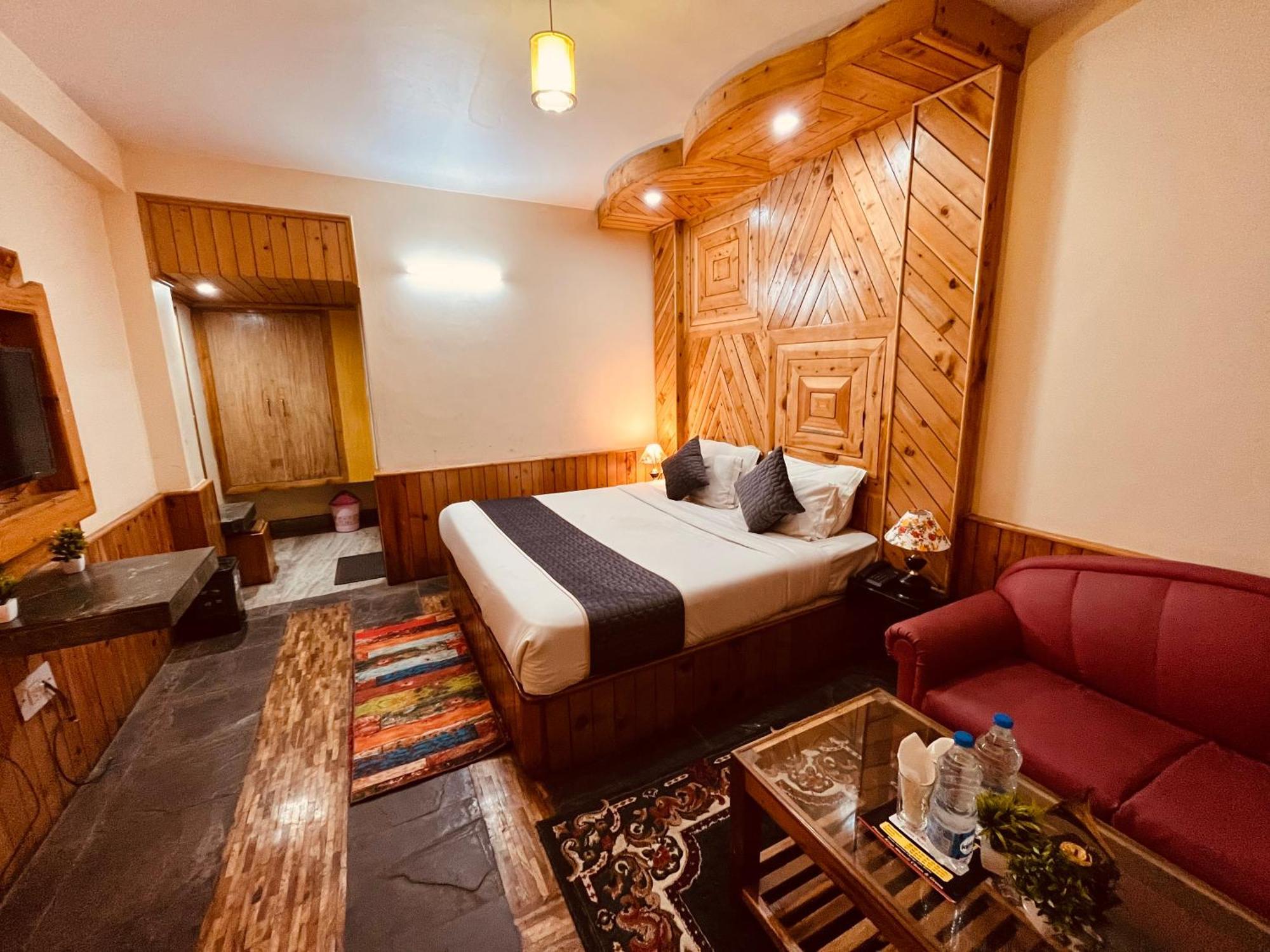 Hotel Hollywood Vibes #Riverview #Premium Rooms #Prime Location #Most Awarded #Parking #Top Rated #Open Terrace #Lawn #Best Selling Hotel In Manali Εξωτερικό φωτογραφία