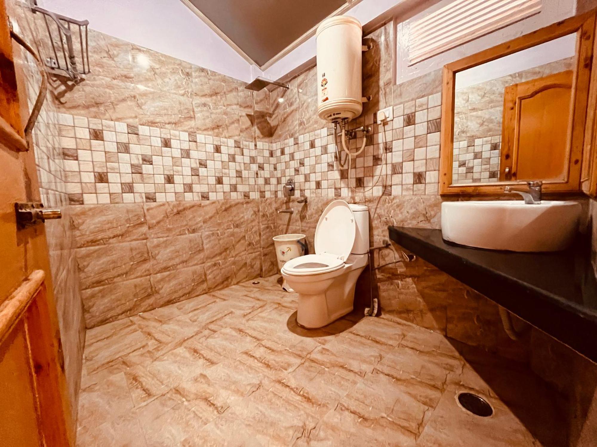 Hotel Hollywood Vibes #Riverview #Premium Rooms #Prime Location #Most Awarded #Parking #Top Rated #Open Terrace #Lawn #Best Selling Hotel In Manali Εξωτερικό φωτογραφία