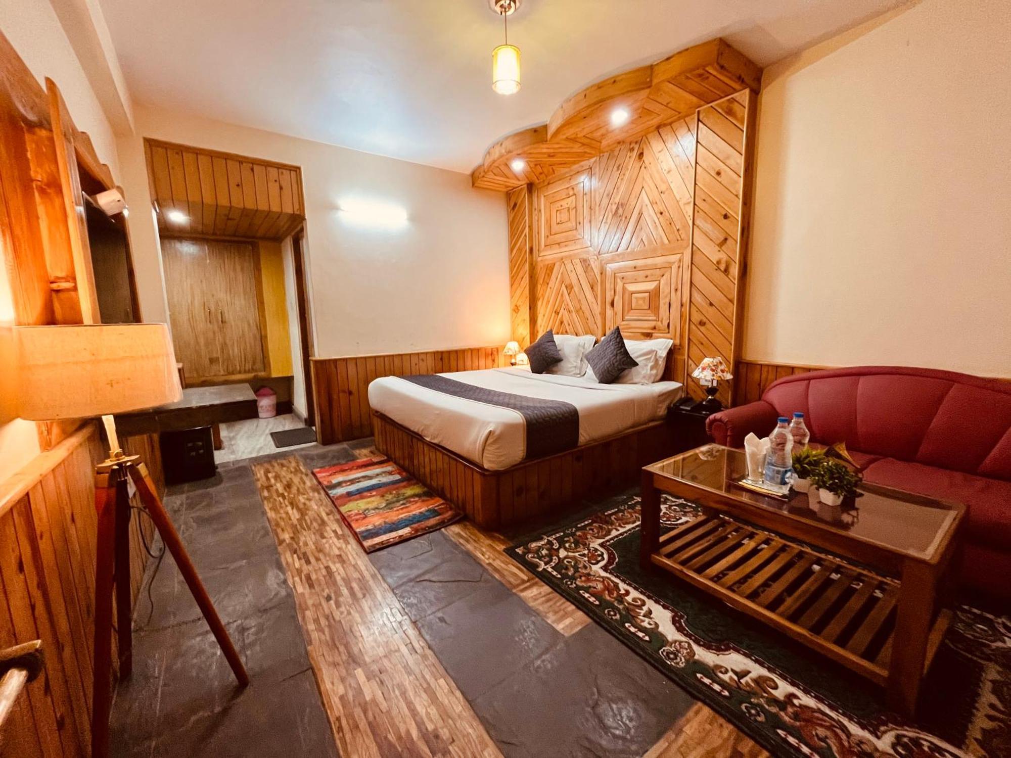 Hotel Hollywood Vibes #Riverview #Premium Rooms #Prime Location #Most Awarded #Parking #Top Rated #Open Terrace #Lawn #Best Selling Hotel In Manali Εξωτερικό φωτογραφία
